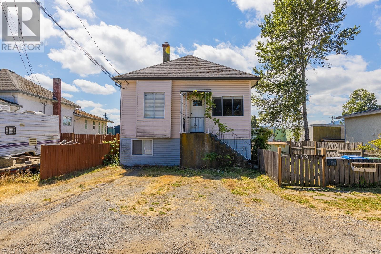 649 Farquhar Street, Nanaimo, BC, V9R 2E4
