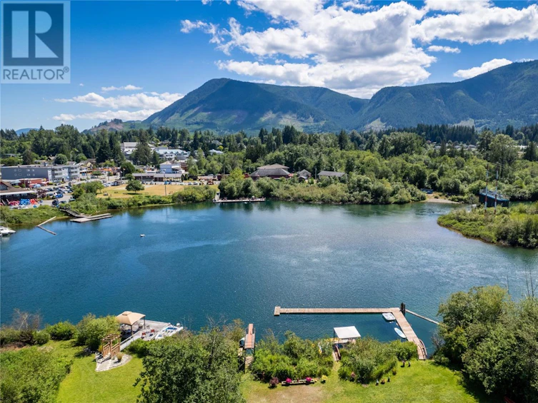176 Wavell Road, Lake Cowichan, BC, V0R 2G0
