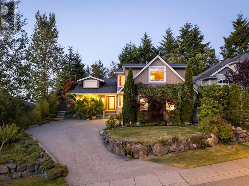 484 Montclair Drive, Nanaimo BC V9R 7C2