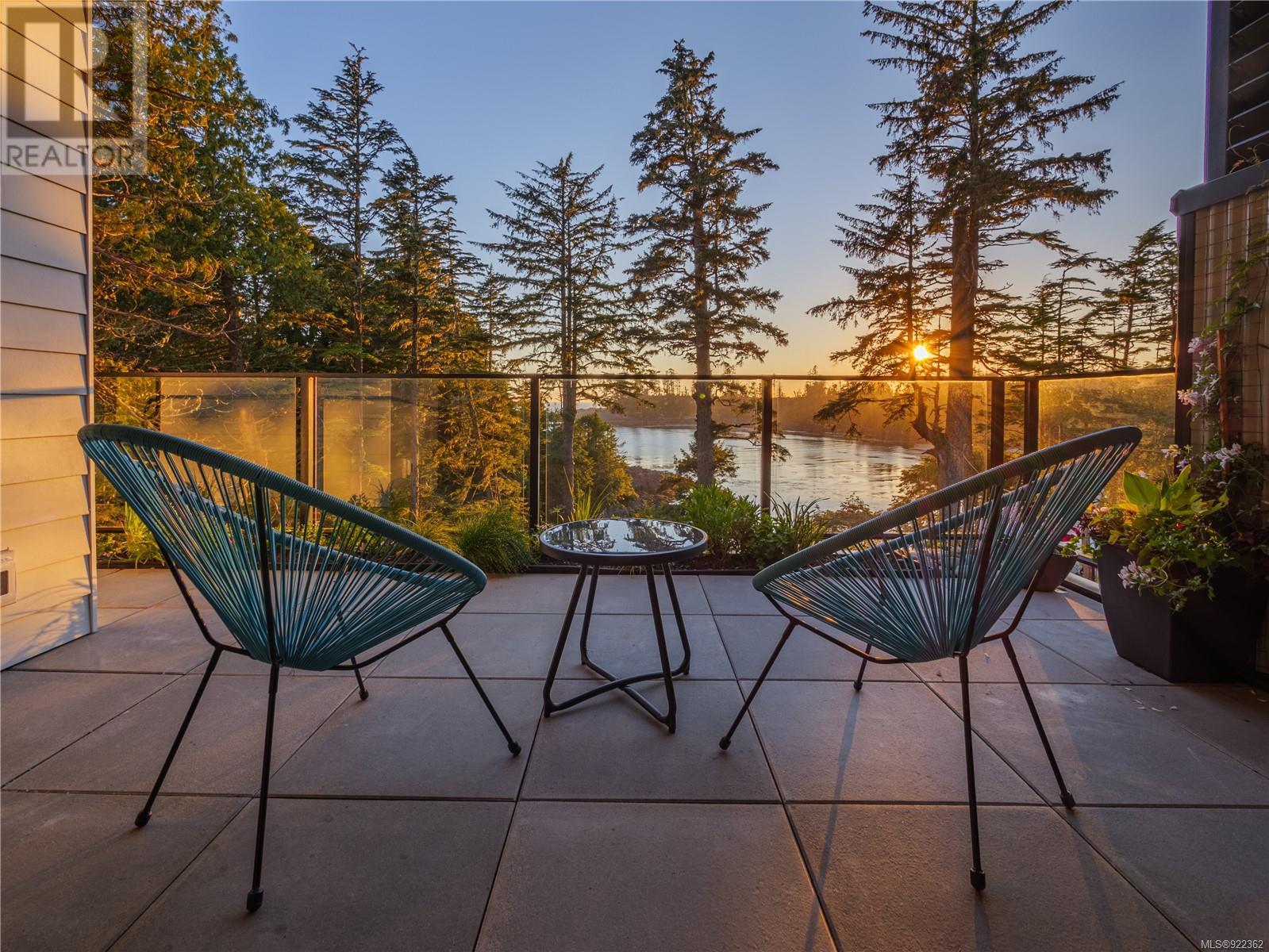 1118 Coral Way, Ucluelet, BC, V0R 3A0
