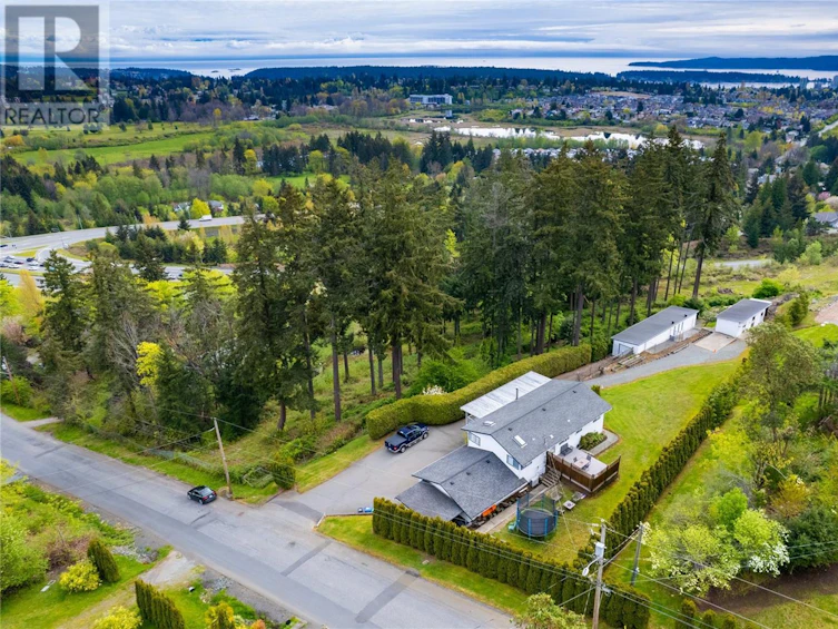 236 King Road, Nanaimo, BC, V9R 6H9