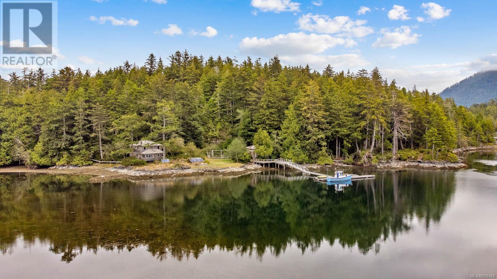 lot 9-Lot 9 Nuchatlitz Island, Tahsis-Zeballos, BC, V0N 3P0