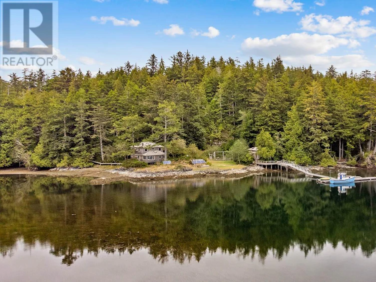 lot 9-Lot 9 Nuchatlitz Island, Tahsis-Zeballos, BC, V0N 3P0