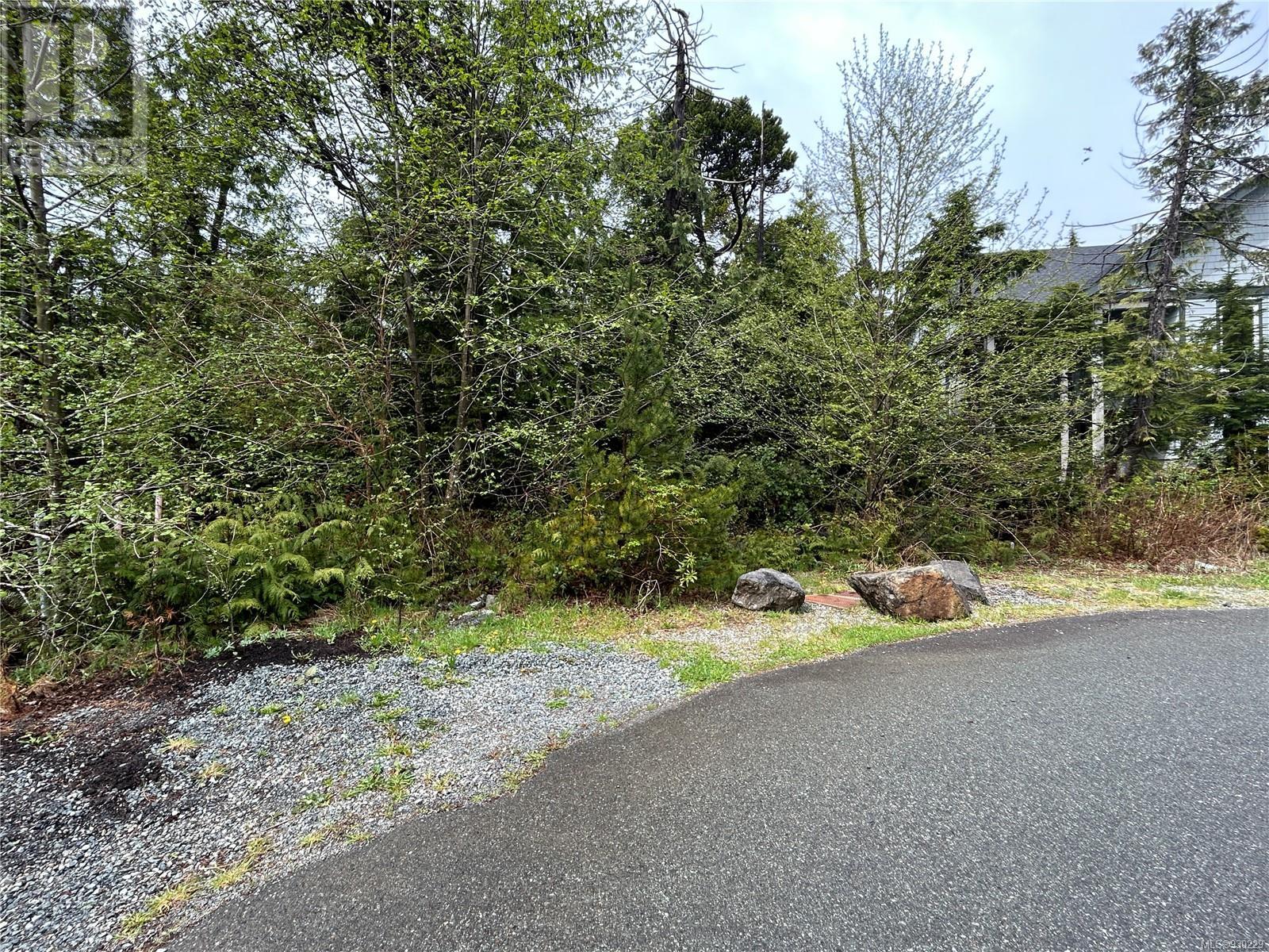 1820 Cedar Grove Place, Ucluelet, BC, V0R 3A0 - 4
