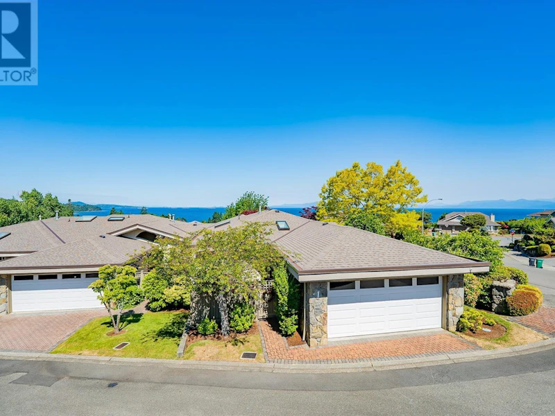 4 - 4991 Bella Vista Crescent, Nanaimo BC V9V 1M9