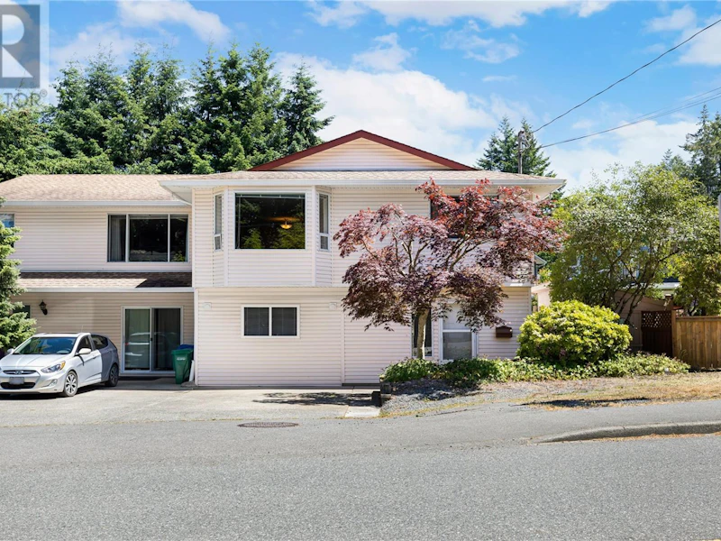 5200 Entwhistle Drive, Nanaimo BC V9V 1H3