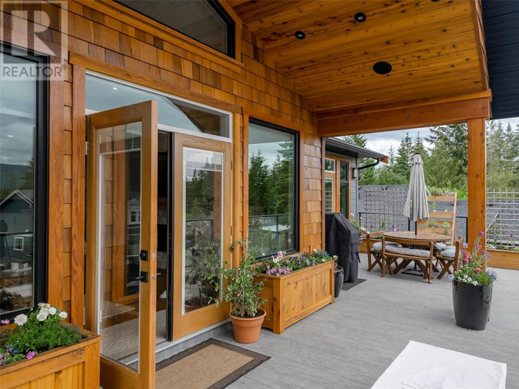 10407 Marina Vista Drive, Port Alberni, BC, V9Y 8Z7