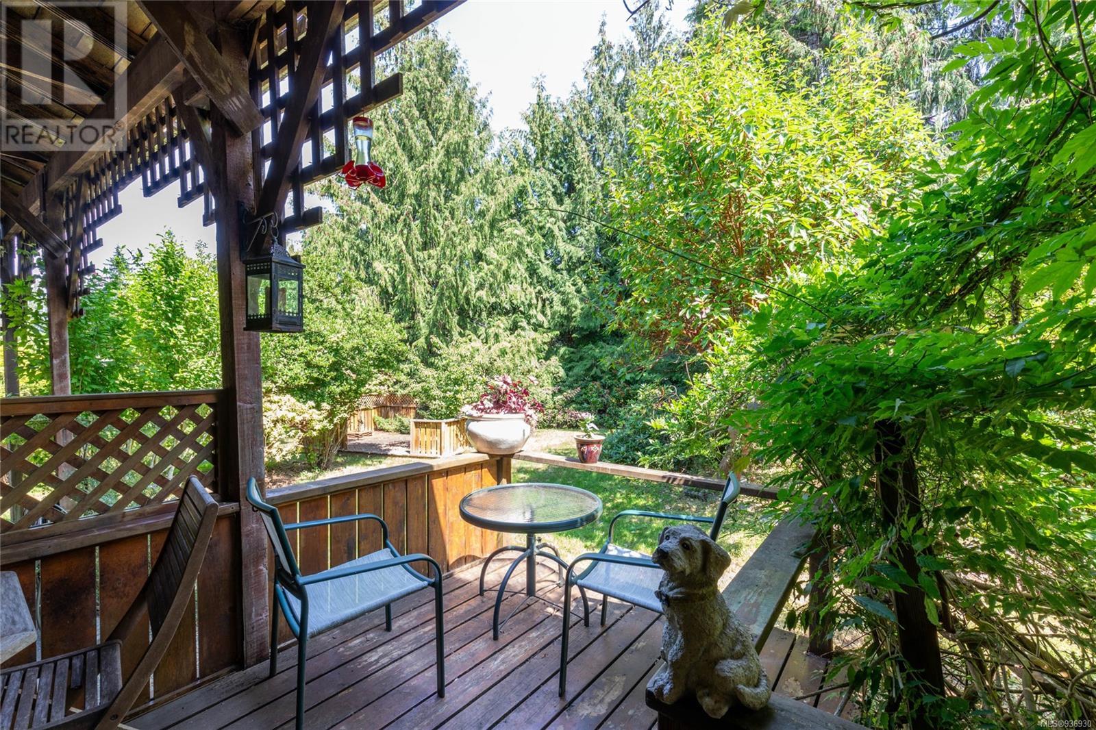 211 Laurel Crescent, Bowser/Deep Bay, BC, V0R 1G0