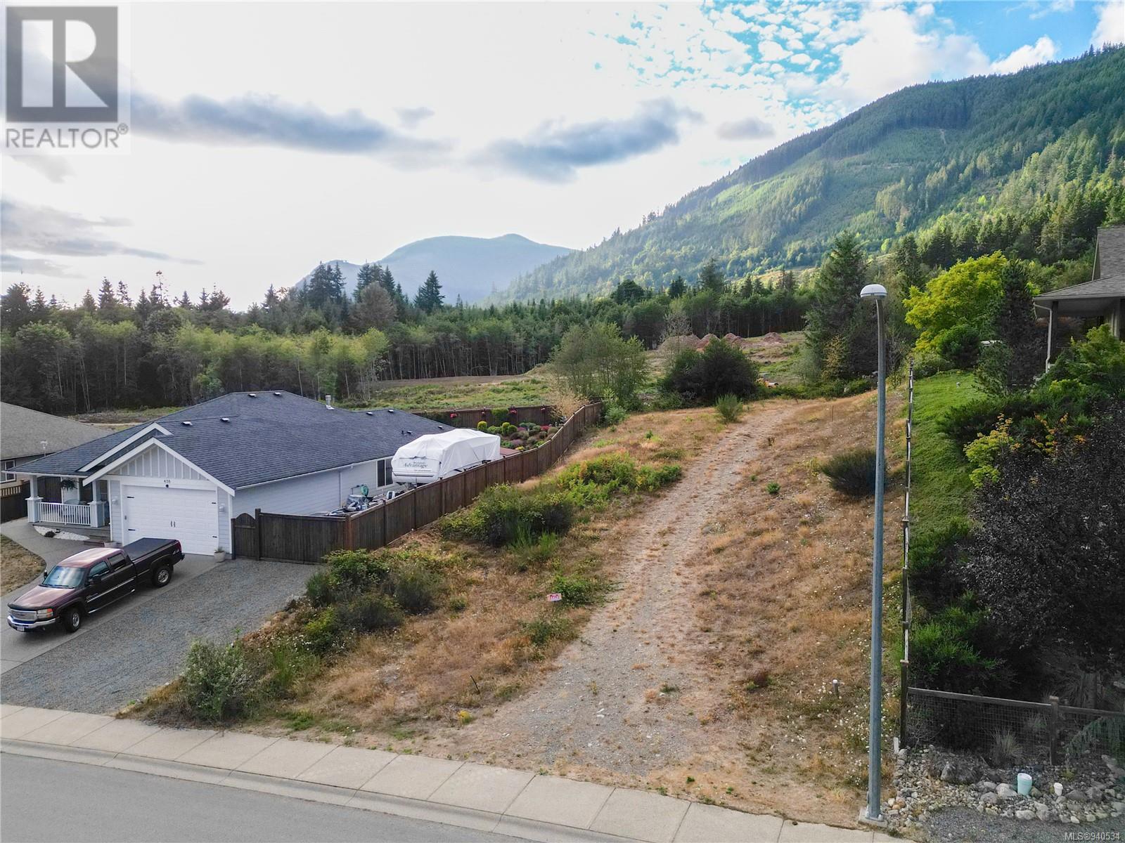 464 Mountain View Drive, Lake Cowichan, BC, V0R 2G1