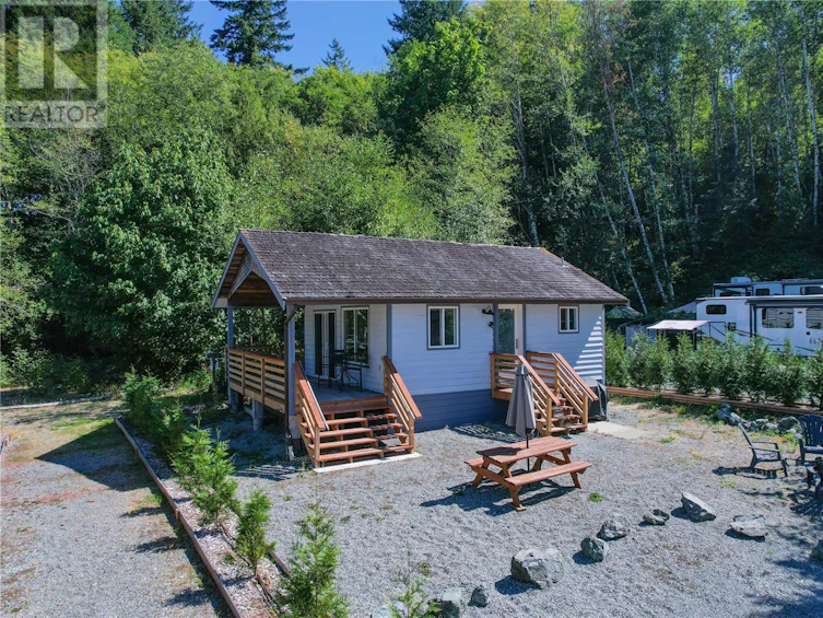 6-8631 South Shore Road, Honeymoon Bay, BC, V0R 2G0