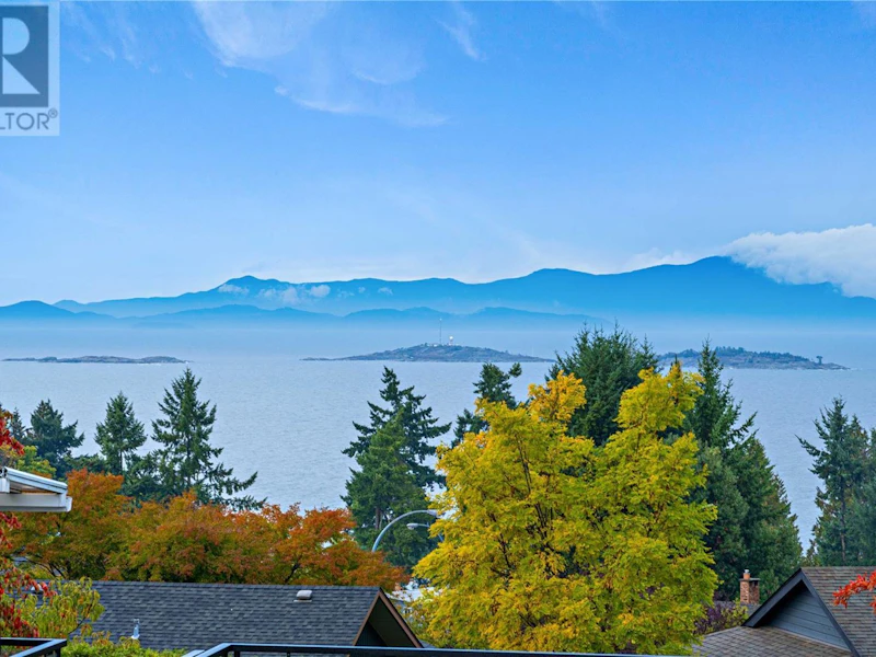 6774 Dickinson Road, Nanaimo BC V9V 1A2