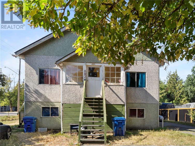 697 Bruce Avenue, Nanaimo, BC, V9R 3Y9