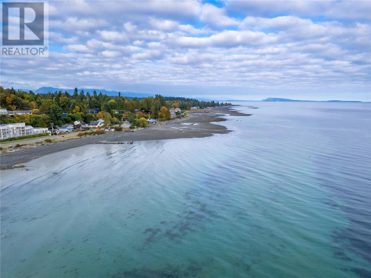 102-3132 West Island Highway, Qualicum Beach, BC, V9K 2N7