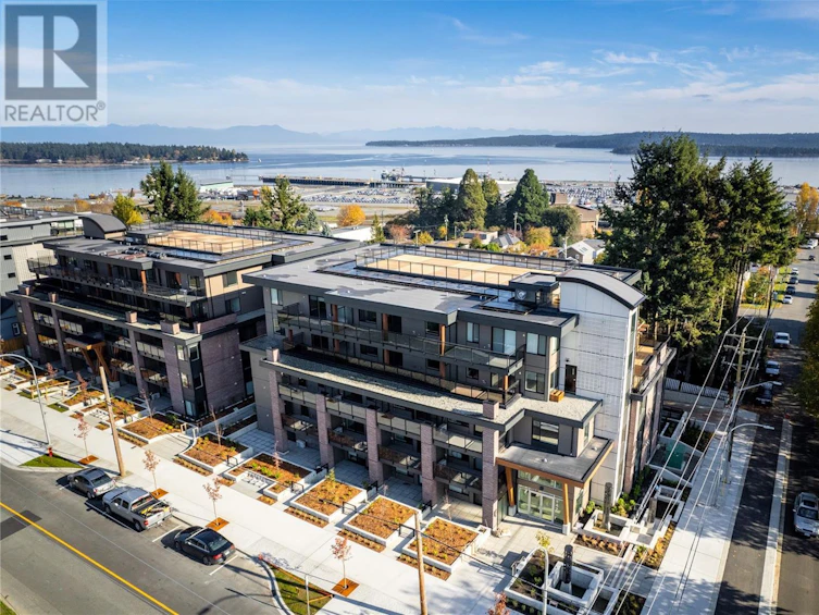 309-147 Haliburton Street, Nanaimo, BC, V9R 4V9