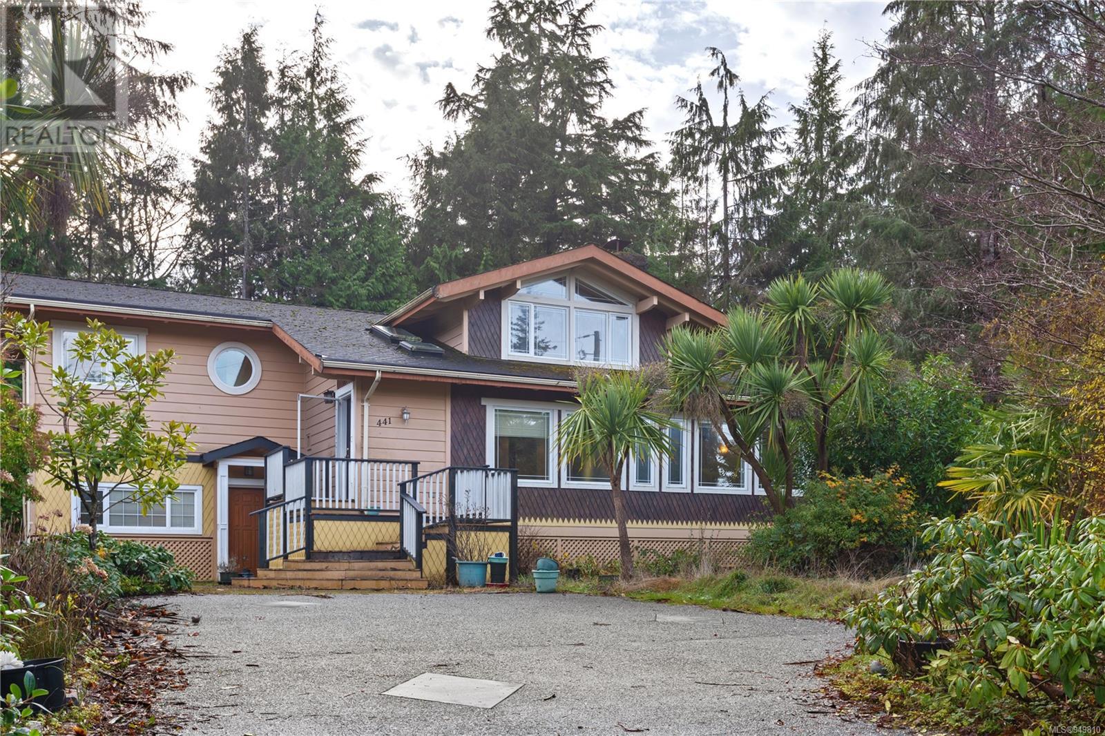441 Neill Street, Tofino, BC, V0R 2Z0