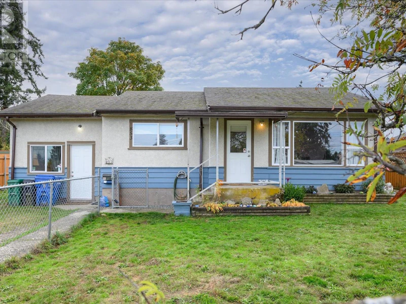 853 Chelsea Street, Nanaimo BC V9S 1Y4