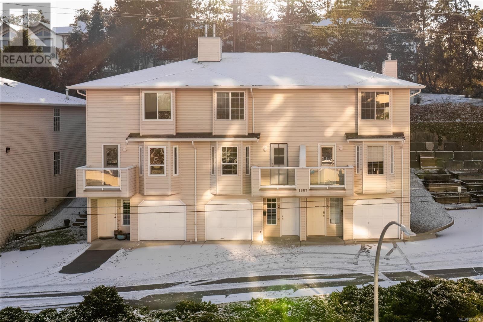 2-1667 Dufferin Crescent, Nanaimo, BC, V9G 1V4