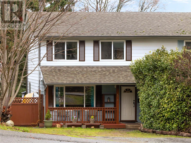 632 Nova Street, Nanaimo, BC, V9R 5S7