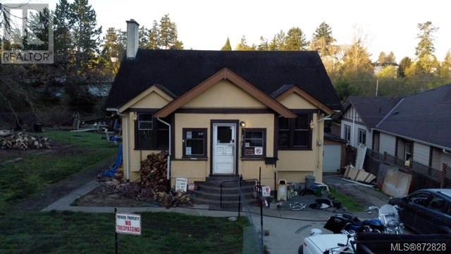 701 Violet Avenue, Saanich, BC, V8Z 2R4