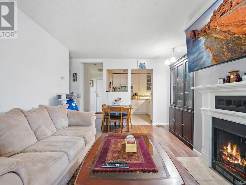 205 - 3215 Alder Street, Saanich BC V8X 1P3