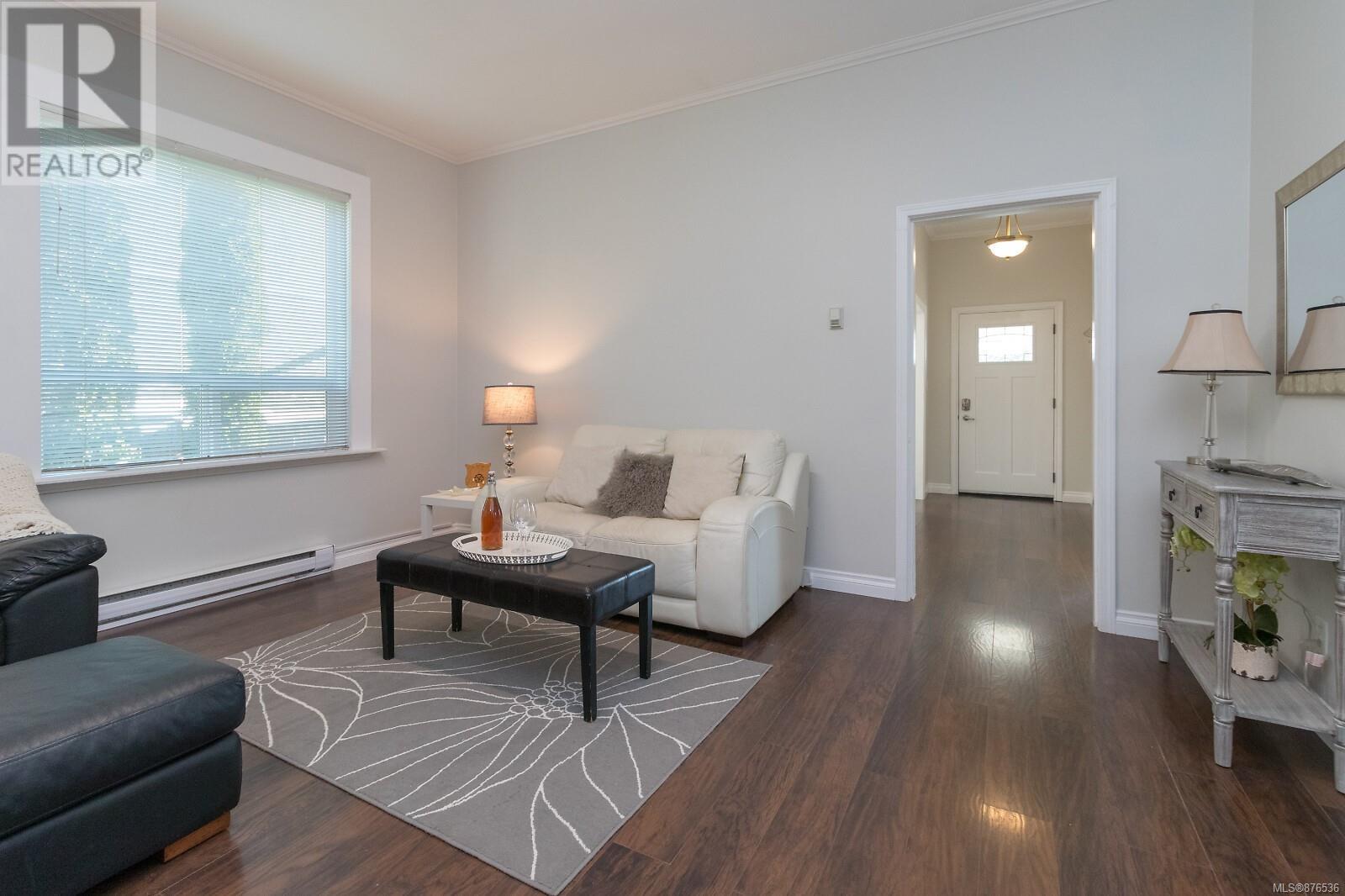 524 Constance Avenue, Esquimalt, BC, V9A 6N4