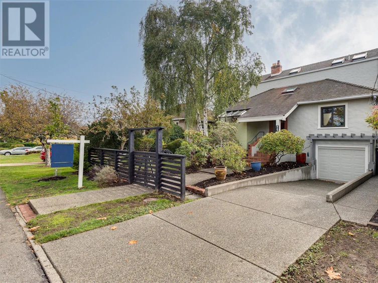 2167 Central Avenue, Oak Bay, BC, V8S 2R6