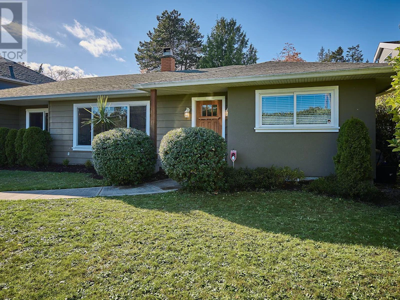 7226 East Saanich Road, Central Saanich BC V8M 1Y4