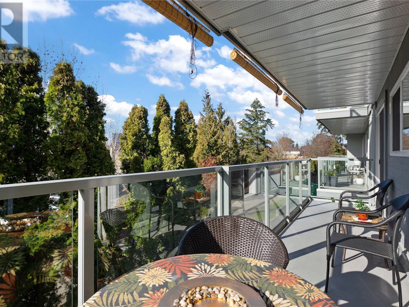 203 - 2022 Foul Bay Road, Victoria BC V8R 5A9
