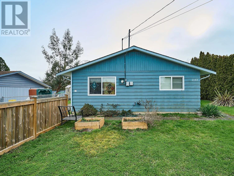 2169 Mills Road, Sidney, BC, V8L 3X2