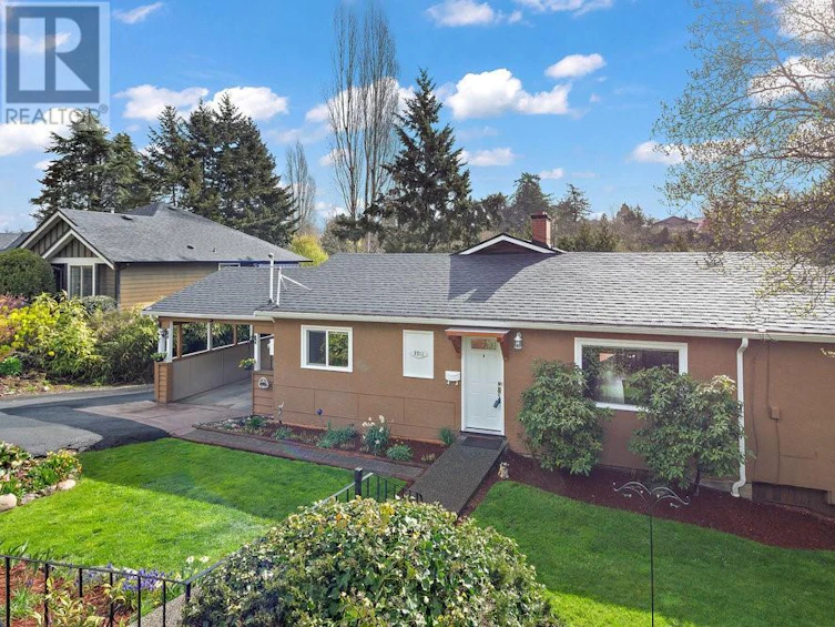 3911 Wilkinson Road, Saanich, BC, V8Z 5A3