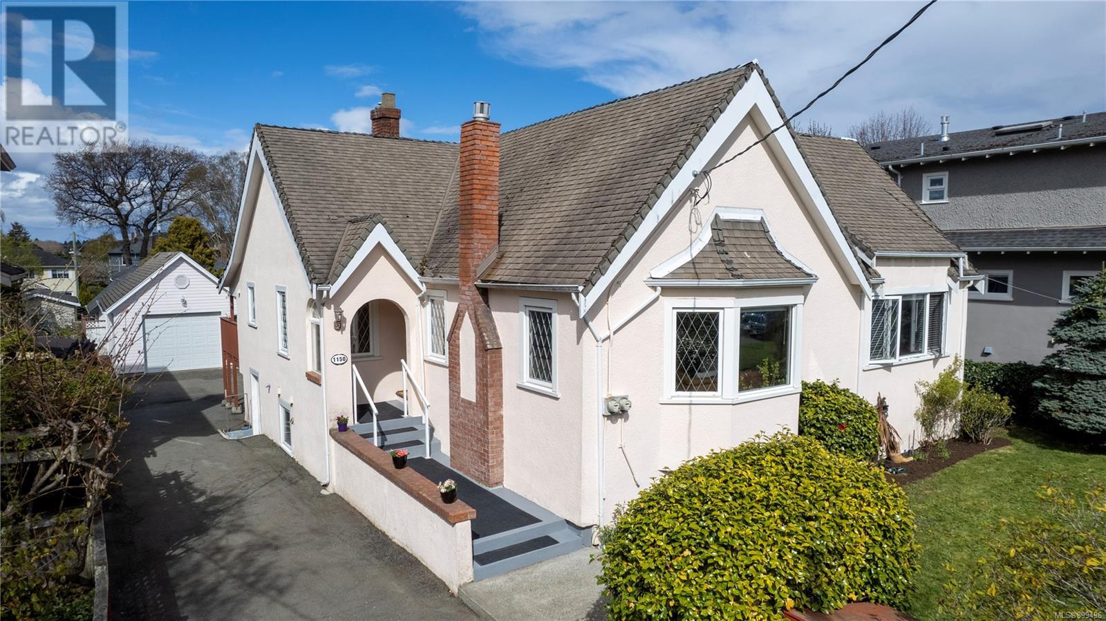 1150 Woodstock Avenue, Victoria, BC, V8V 2R1