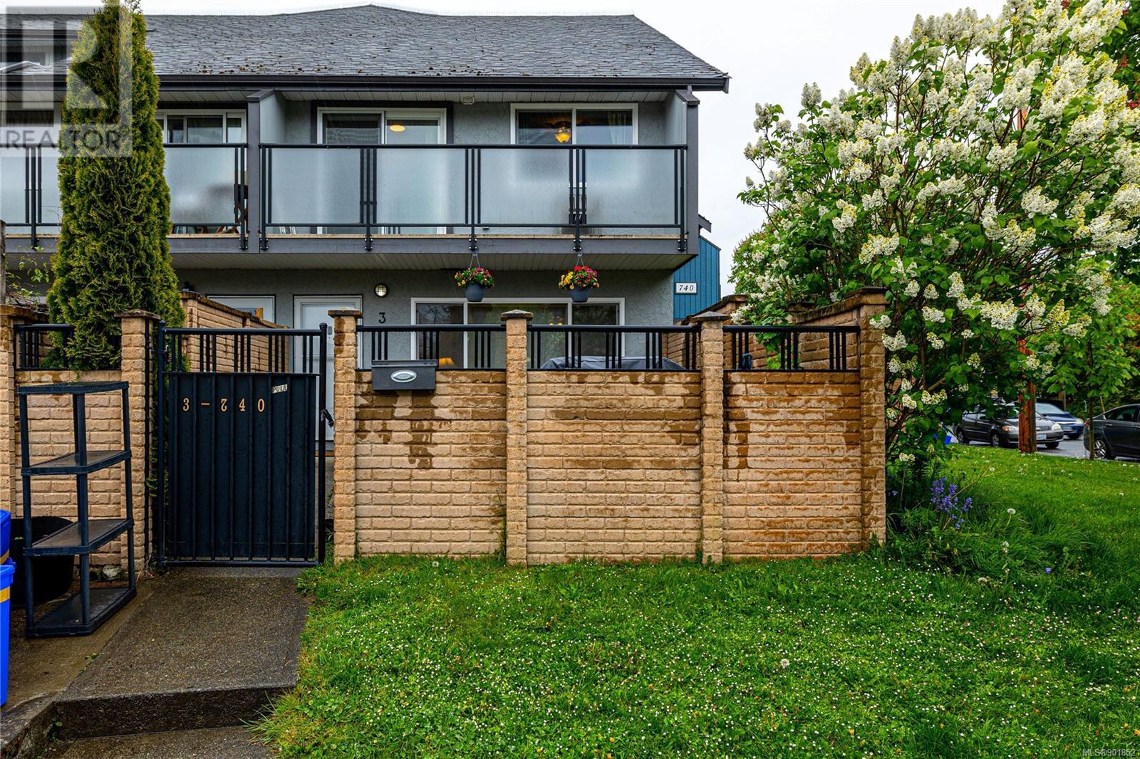 3-740 Wilson Street, Victoria, BC, V9A 3H2