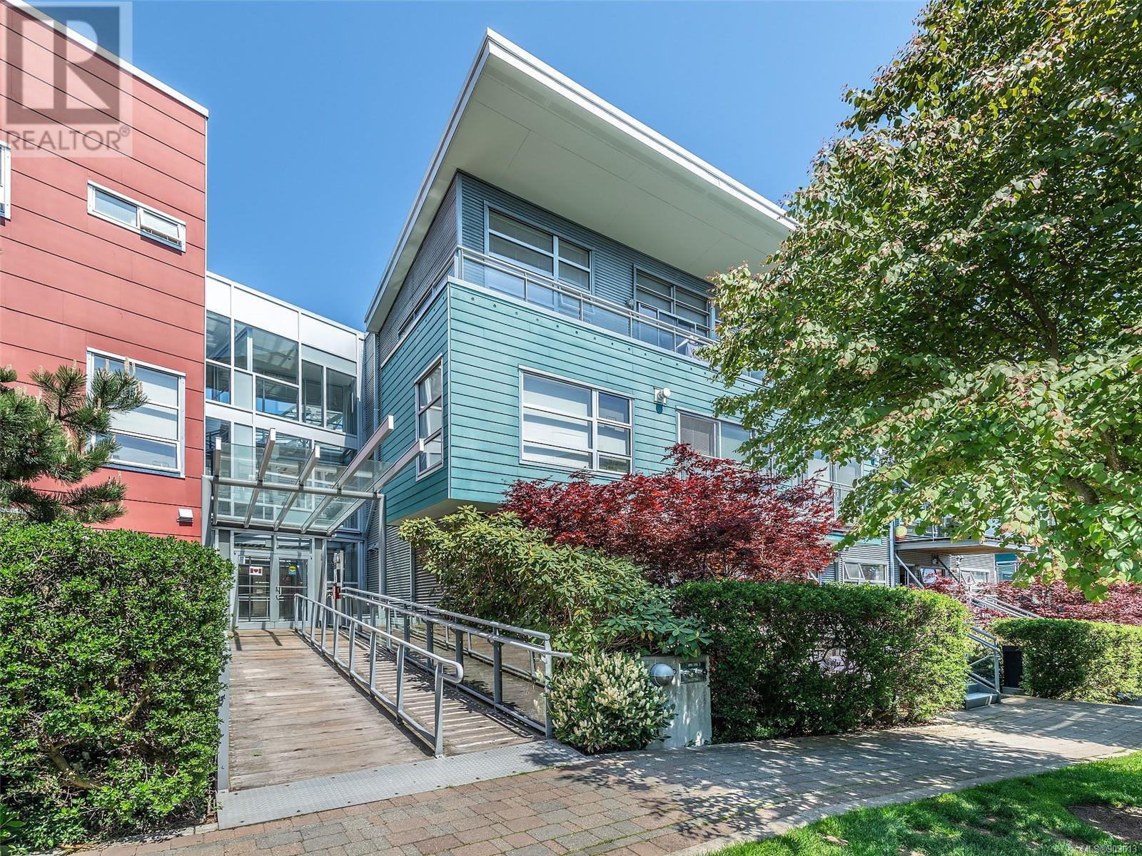 112-90 Regatta Landing, Victoria, BC, V9A 7R2