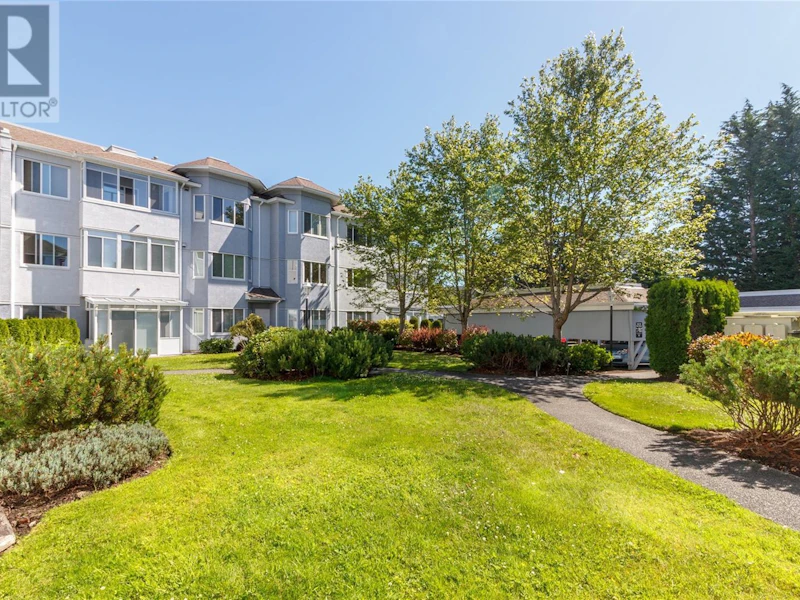 209 - 3931 Shelbourne Street, Saanich BC V8P 4H9