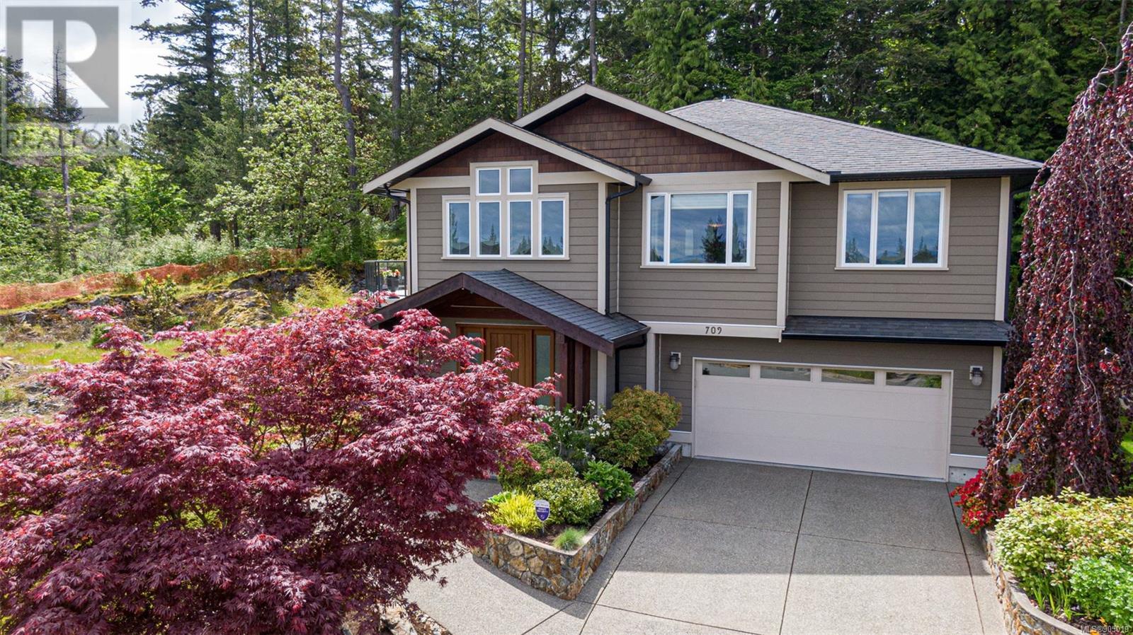 709 Bossi Place, Saanich, BC, V8Y 0A1