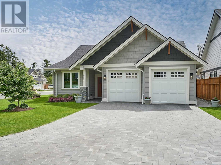 9257 Bakerview Close, North Saanich, BC, V8L 0C9
