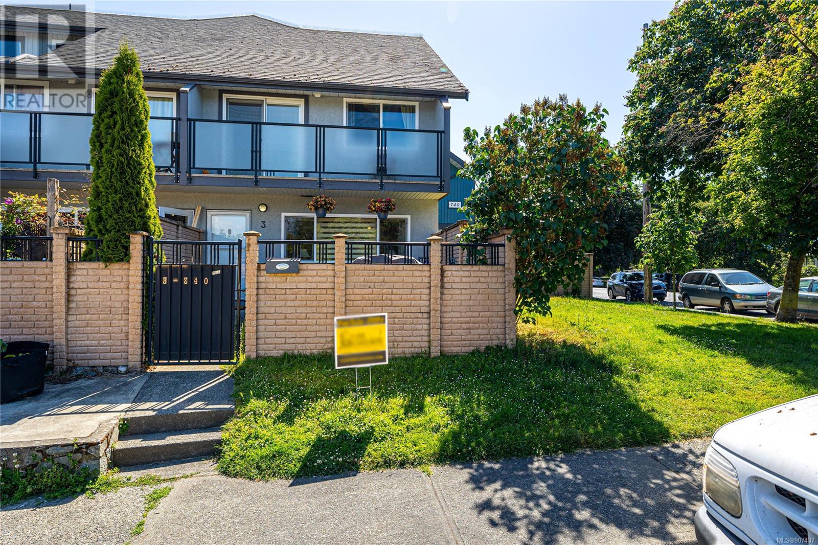 3-740 Wilson Street, Victoria, BC, V9A 3H2