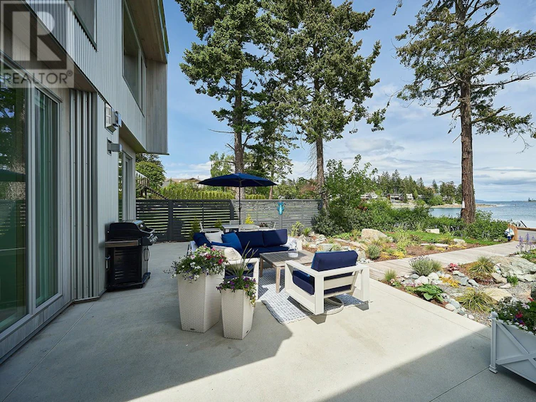 10387 Allbay Road, Sidney, BC, V8L 2N8