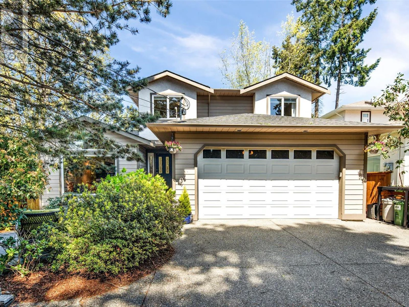 1026 Parkway Drive, Central Saanich BC V8M 1C8