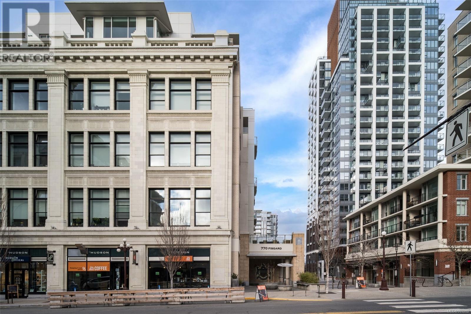 411-770 Fisgard Street, Victoria, BC, V8W 0B8