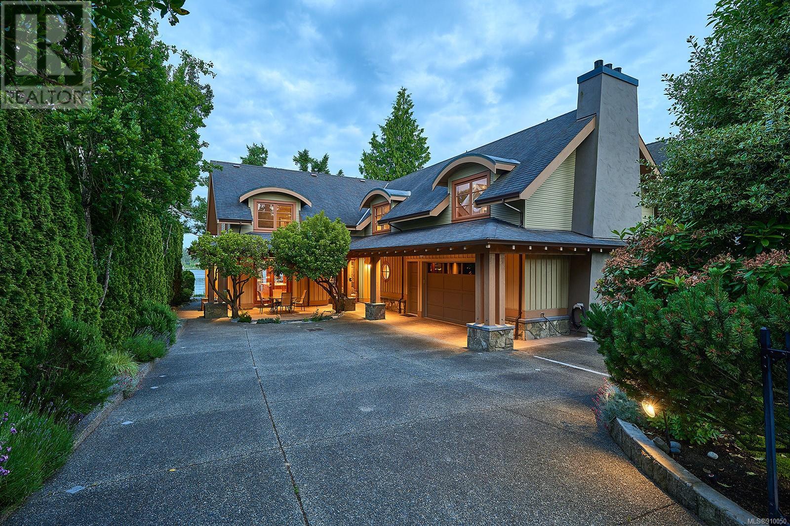 10433 Allbay Road, Sidney, BC, V8L 2N8