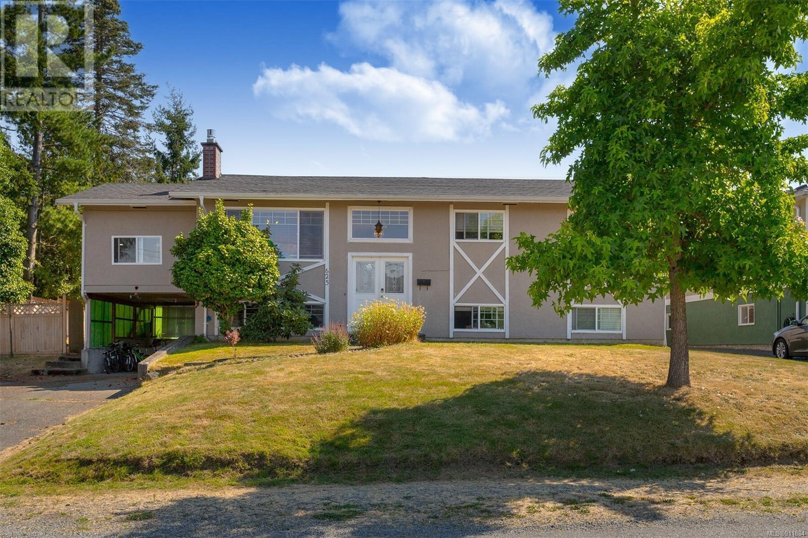 625 Baker Street, Saanich, BC, V8Z 2H8