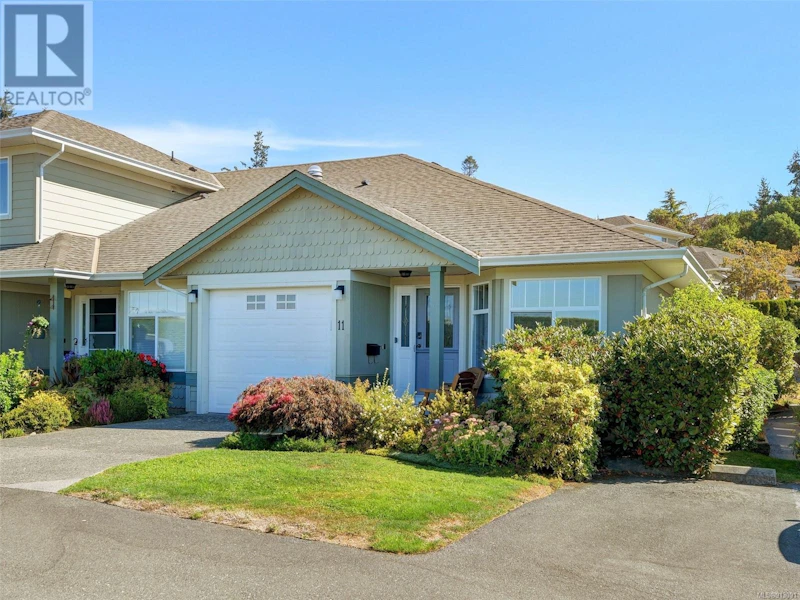 11 - 126 Hallowell Road, View Royal BC V9A 7K2