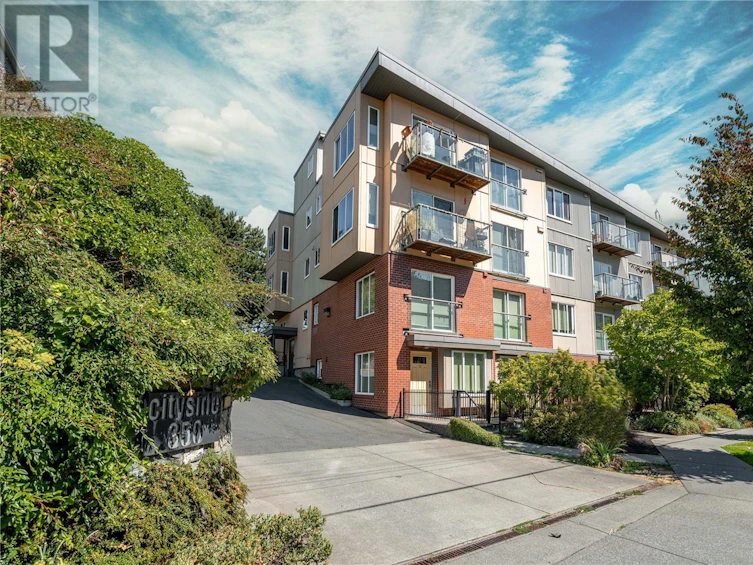 104-356 East Gorge Road, Victoria, BC, V8T 2W2