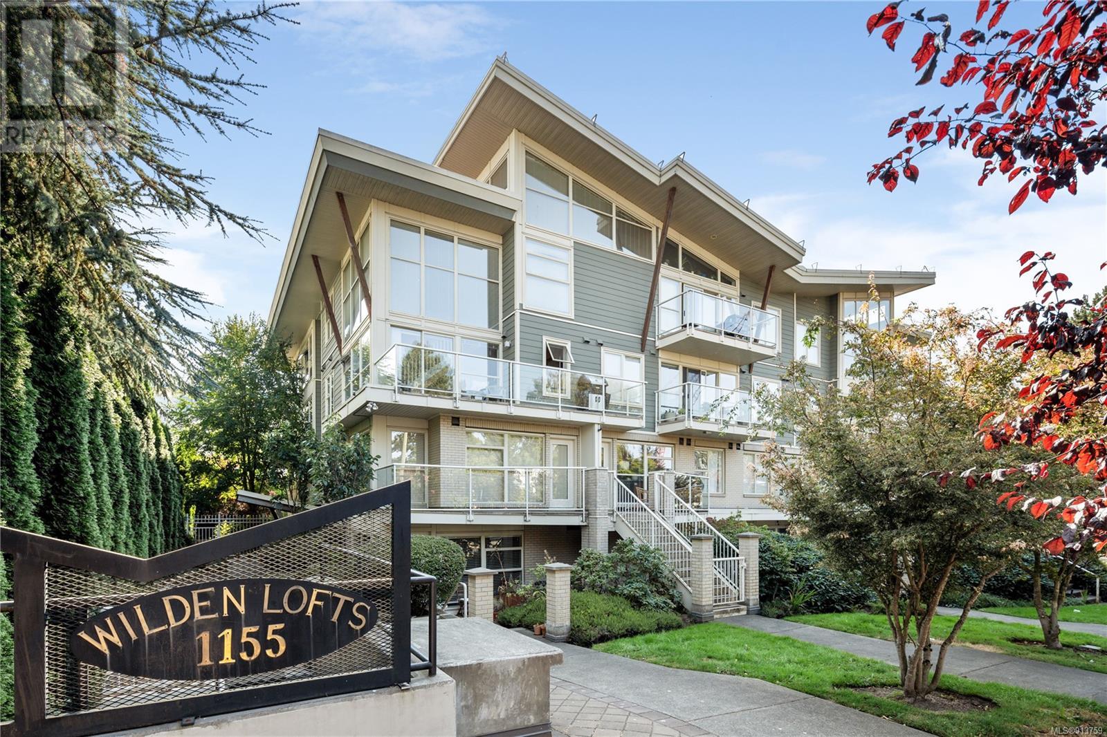 305-1155 Yates Street, Victoria, BC, V8V 3N1