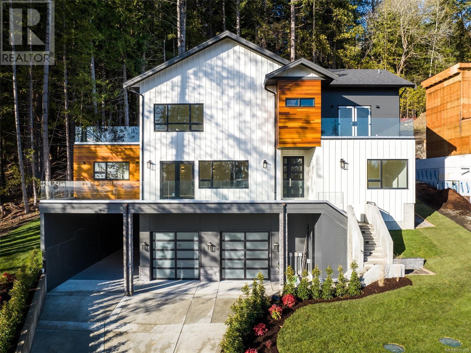10890 Greenpark Drive, North Saanich, BC, V8L 0C8