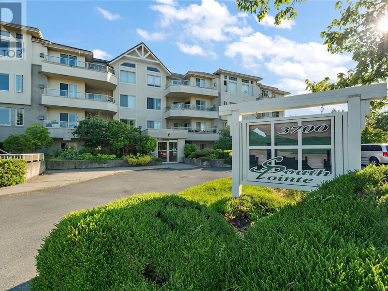 104 - 3700 Carey Road, Saanich BC V8Z 4C2