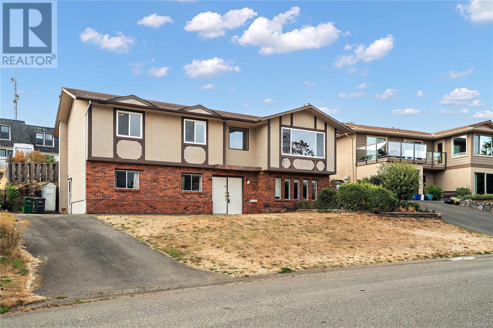 3660 Bridgeport Place, Saanich, BC, V8P 3L1