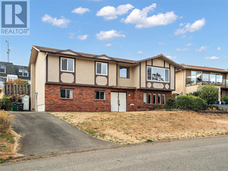 3660 Bridgeport Place, Saanich, BC, V8P 3L1