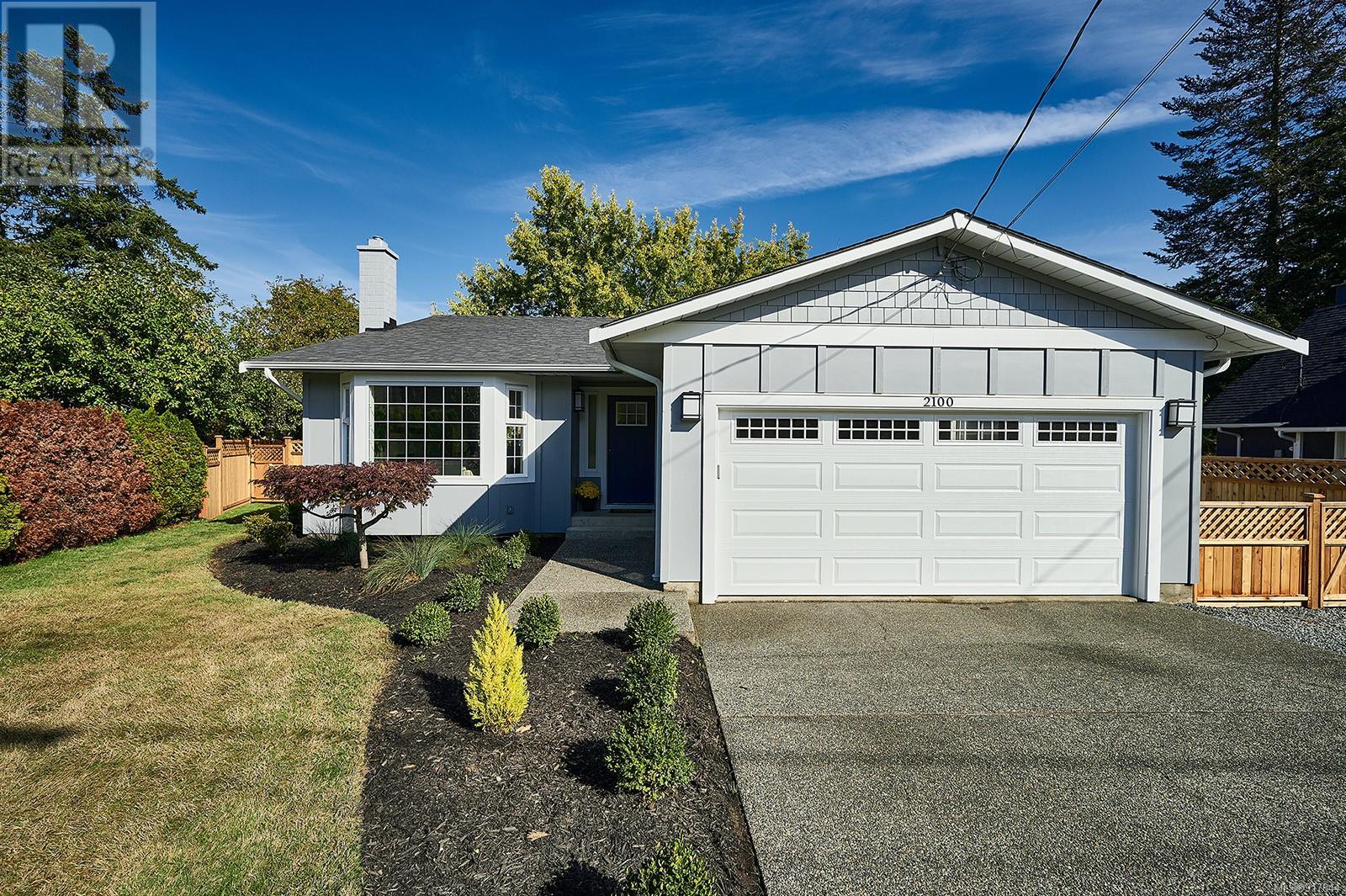 2100 Colinwood Road, Sidney, BC, V8L 4H5